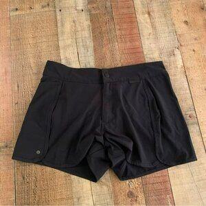 Wrangler All-terrain gear Black active shorts with gray liner women’s size 10